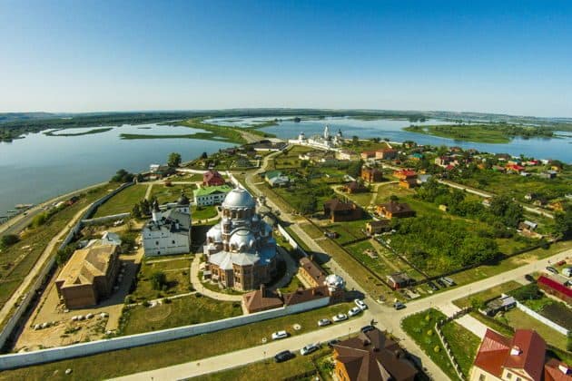 Экскурсия в Раифу, Храм Всех Религий и Свияжск 