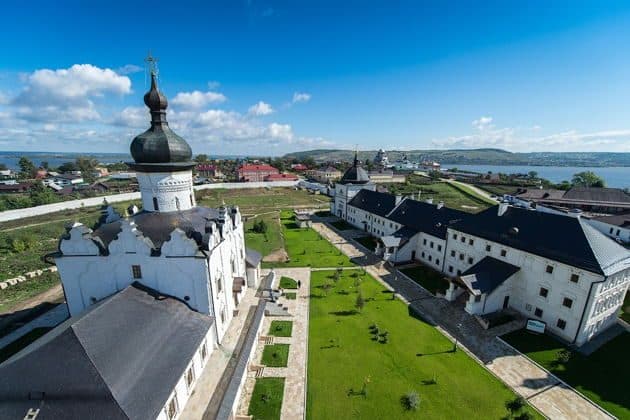 Экскурсия в Раифу, Храм Всех Религий и Свияжск 