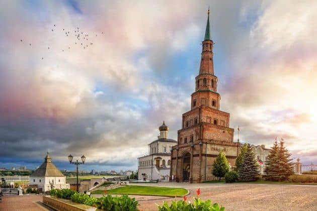 Расширенная экскурсия по Казани на транспорте туристов