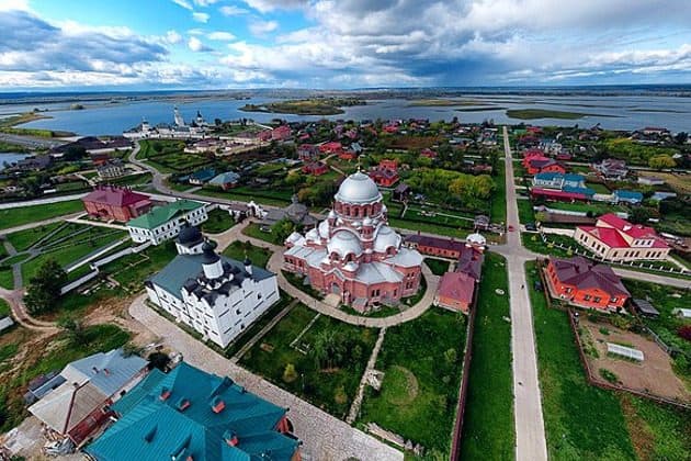 Экскурсия на остров-град Свияжск на транспорте туристов