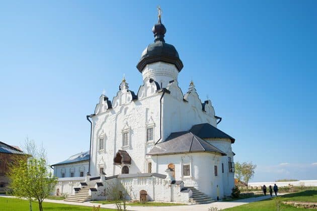 Экскурсия на остров-град Свияжск на транспорте туристов