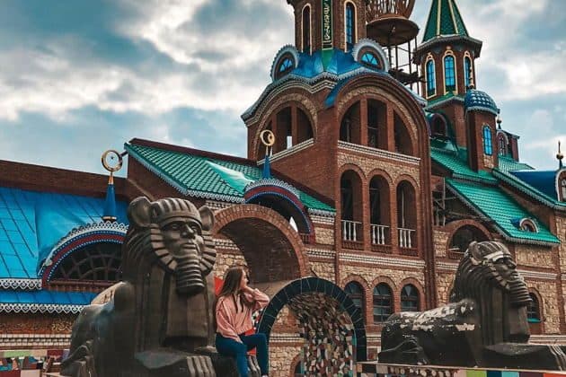 Экскурсия в Храм всех религий