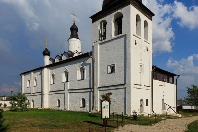 Речная индивидуальная прогулка на остров-град Свияжск
