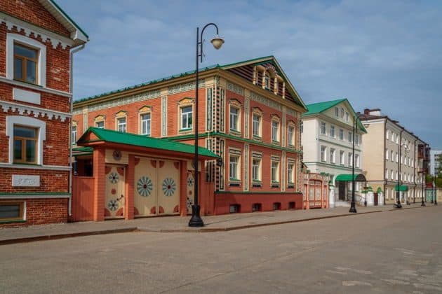 "Татары тут" - Татарская слобода c акцентом