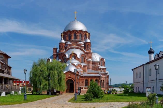 Экскурсия в Свияжск комбинированная на теплоходе и автобусе