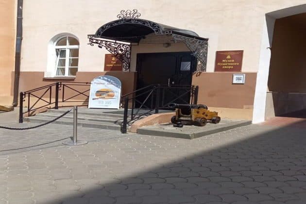 Казанская падающая башня в сердце города