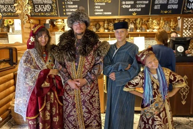 Казань для детей (в группе): пешком по центру города